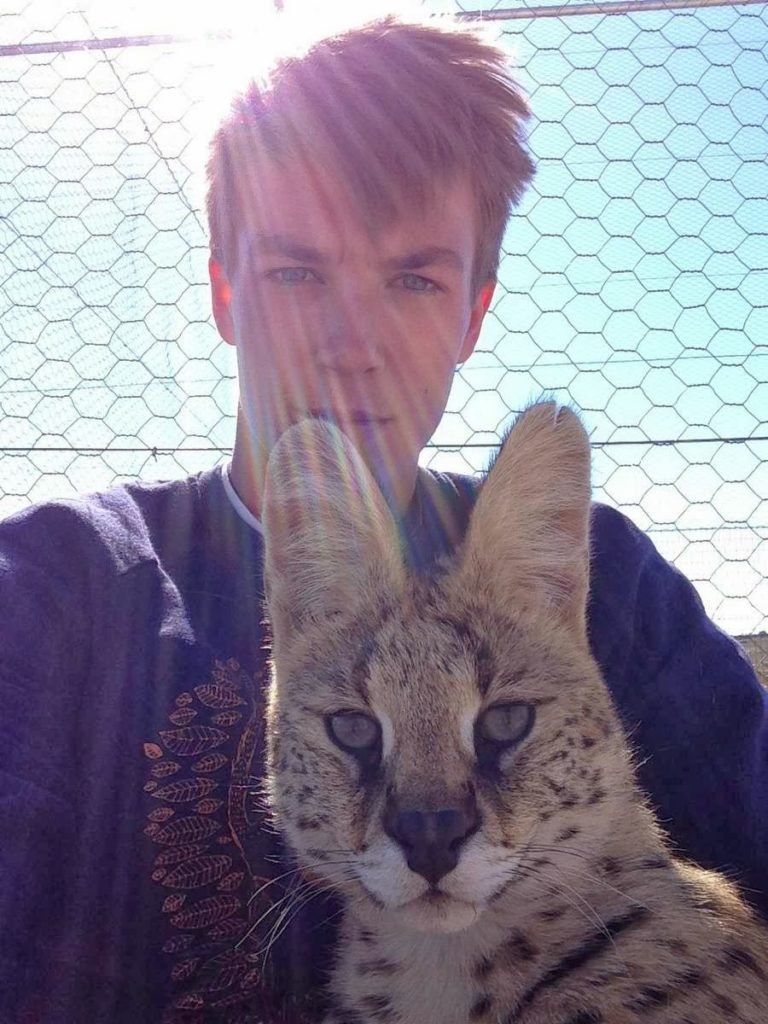 15-animal-and-human-selfies-hilarious-awesome