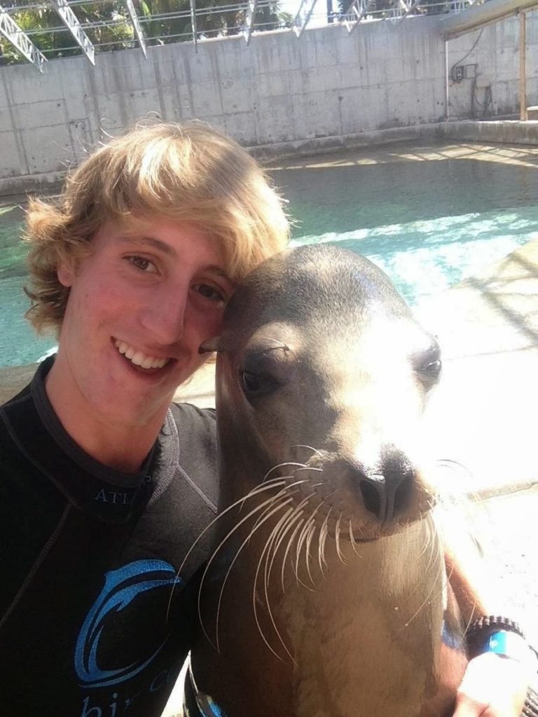 21-animal-and-human-selfies-hilarious-awesome
