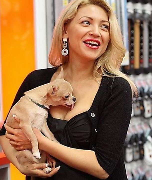 8-cute-animal-moments-with-owners